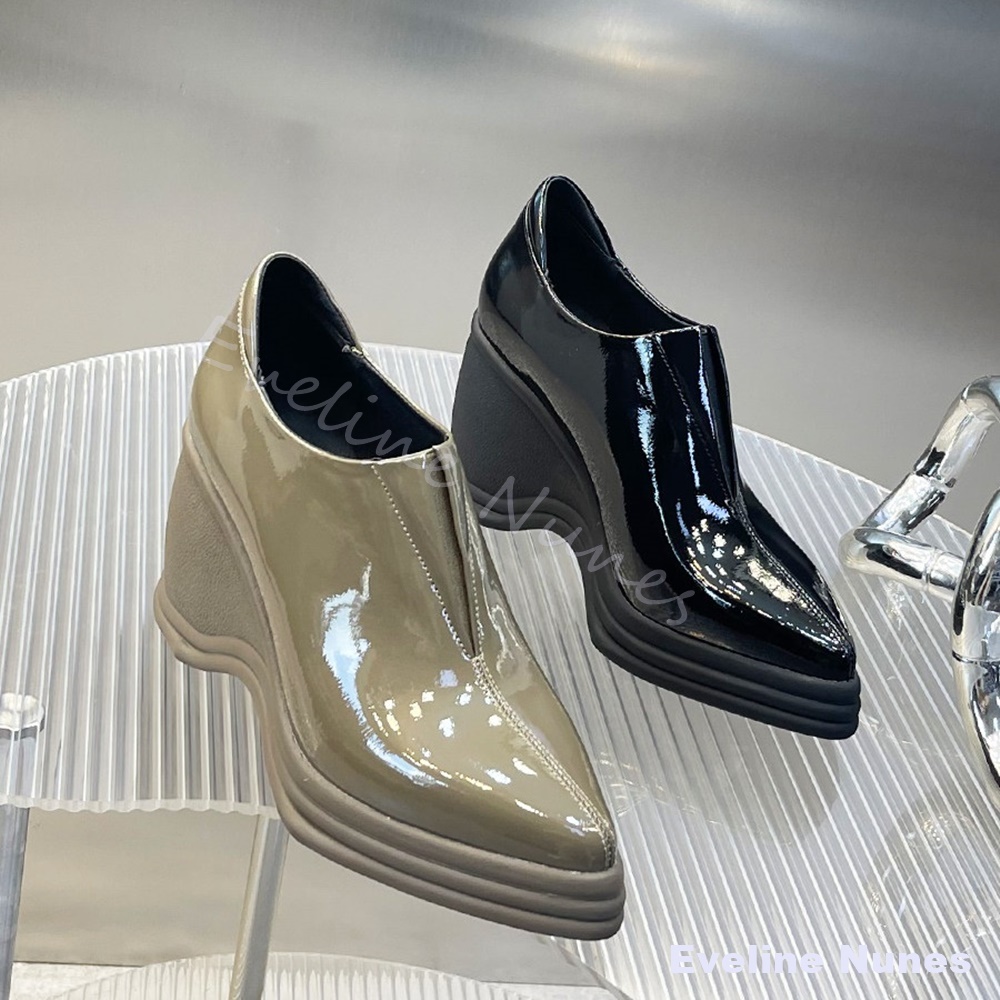 Patent Leather V Cut Pointed T - Street Fashion Y2K recension och pris